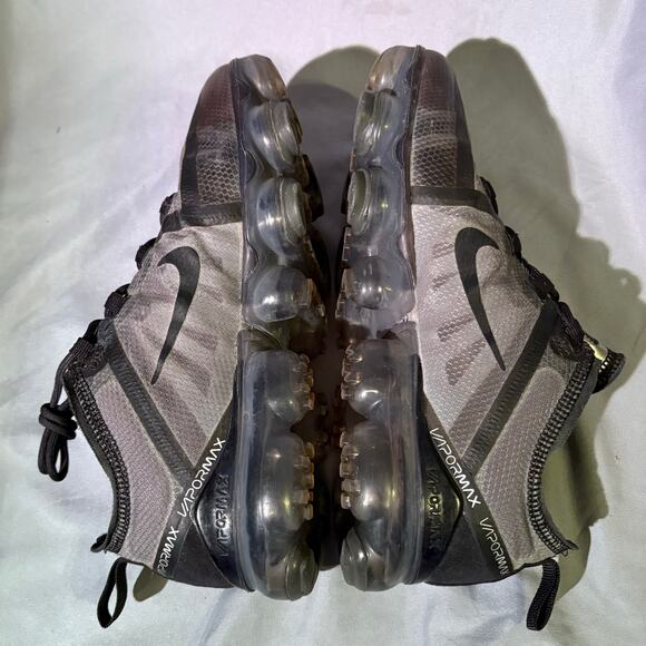 Nike Air VaporMax 2019 Black Silver Sneakers 6Y‎ (Men’s Size 6) Running Shoes - Picture 5 of 7